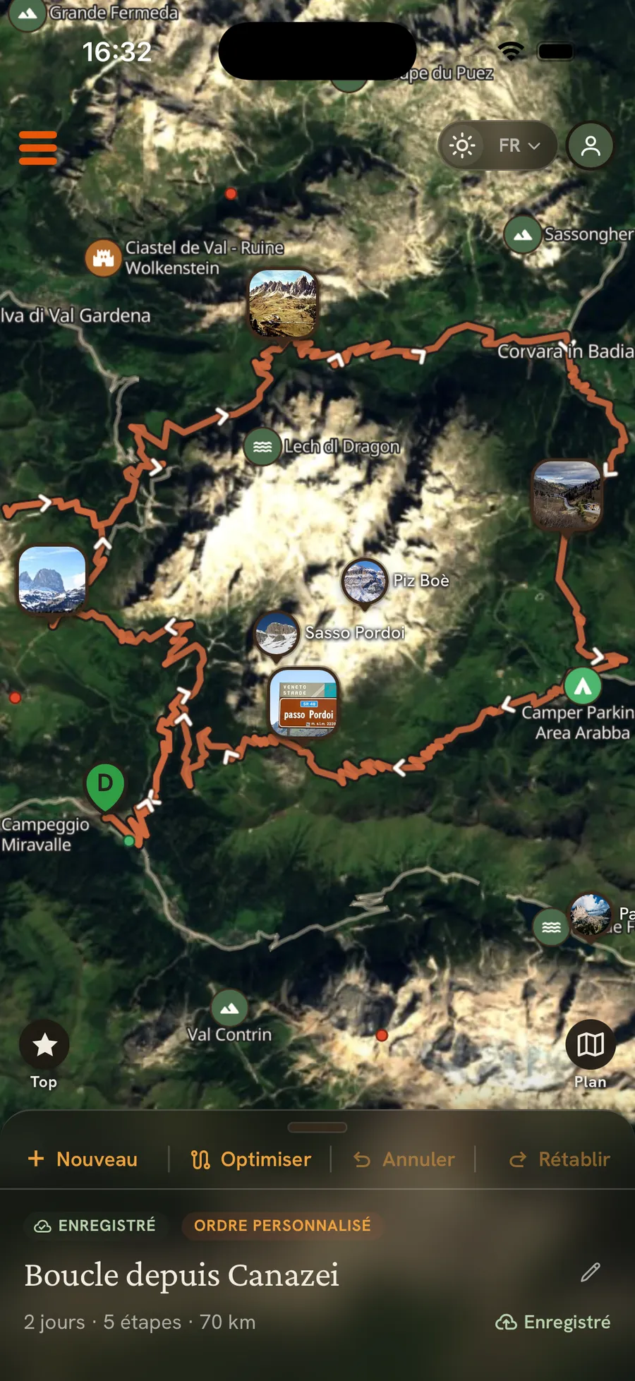 The planner on a phone: the map, the day and its stops